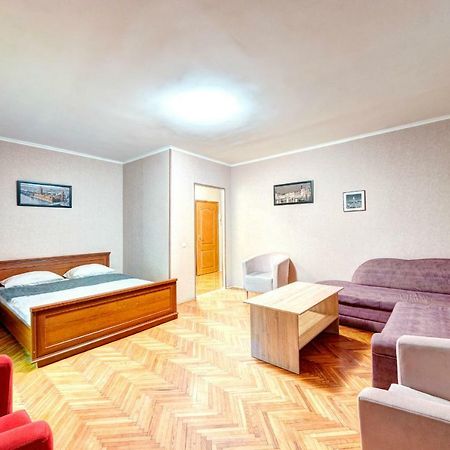 Apartments Near The Palace Of Sports Kiev Eksteriør billede